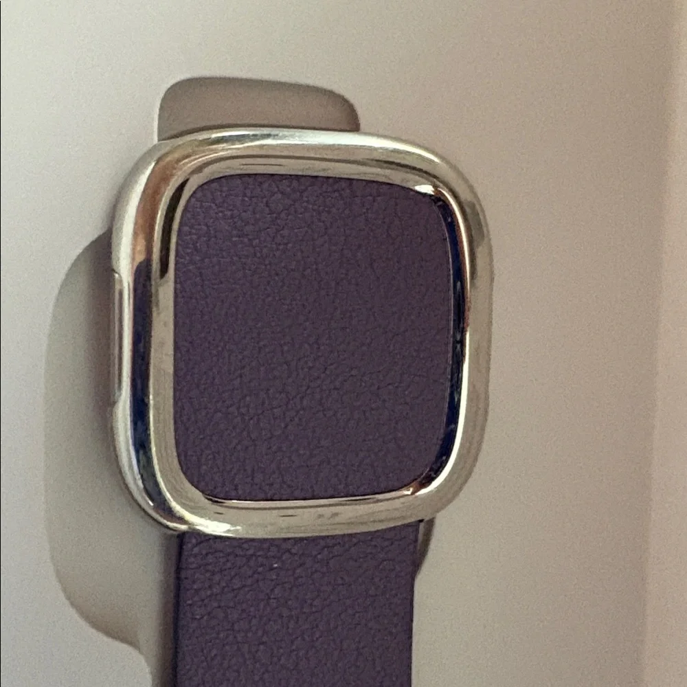 Apple Watch Leather Band 40mm Modern Buckle Lilac Size Small - Picture 5 of 9